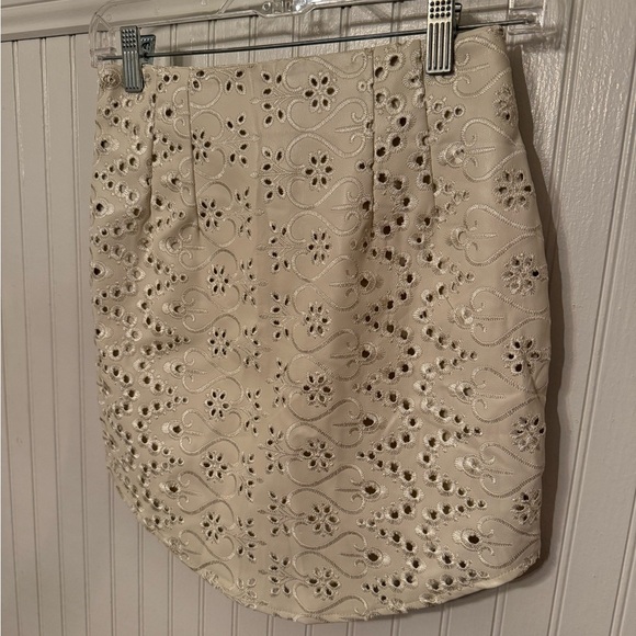 NWT Bishop + Young Eyelet faux leather small mini skirt - Picture 5 of 5